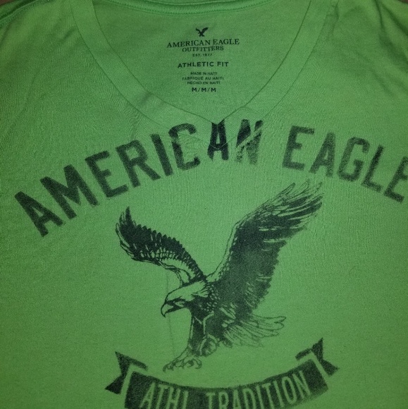 **SOLD**Men Size Medium AE shirt - Picture 5 of 5